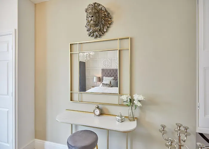 Apartment 2, 15 Prospect Hill